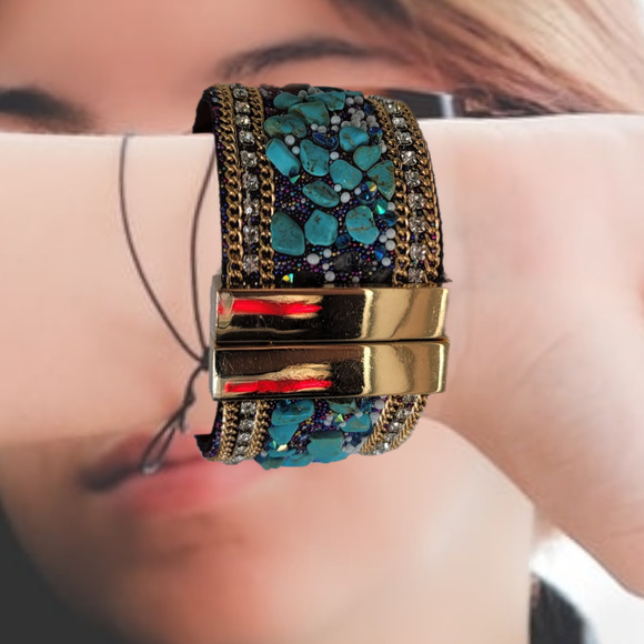 Handmade Turquoise, White Crystal, Micro Beading, Magnetic Clasp Bracelet 7.5" - Picture 2 of 8